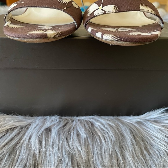 GUCCI orchid print ankle strap heels - Picture 10 of 15